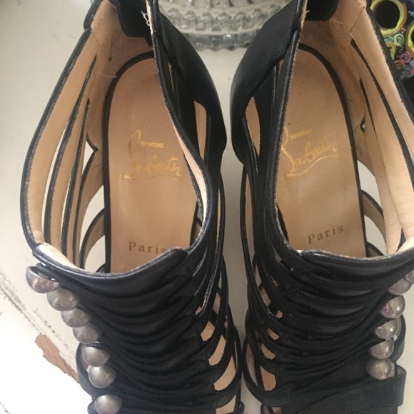 Christian Louboutin ❤️Preloved ❤️ Heels - Picture 4 of 5